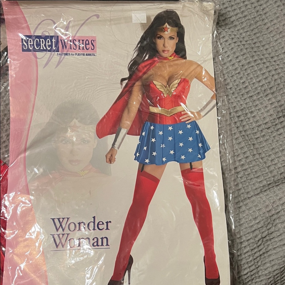 Wonder Woman - Red and Blue
